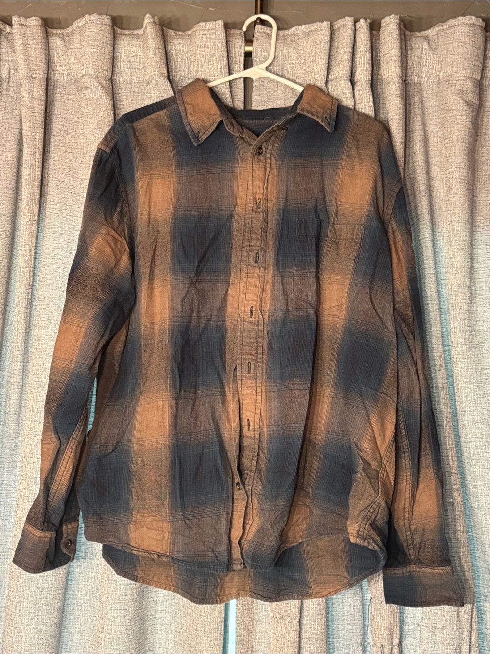 3/$30! 🛍️ Men's Long-Sleeve Plaid Shirt - Blue & Brown